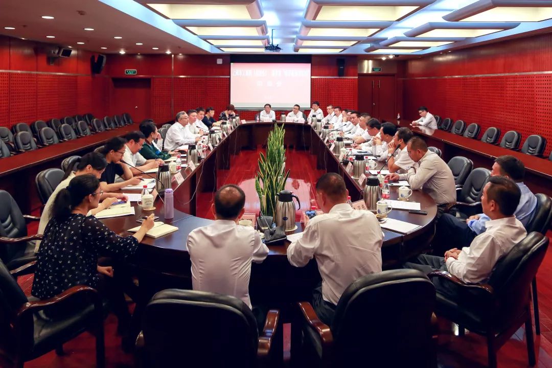 上海市委书记李强接见我会会长沙胜昔参加的海内外温商代表团一行
